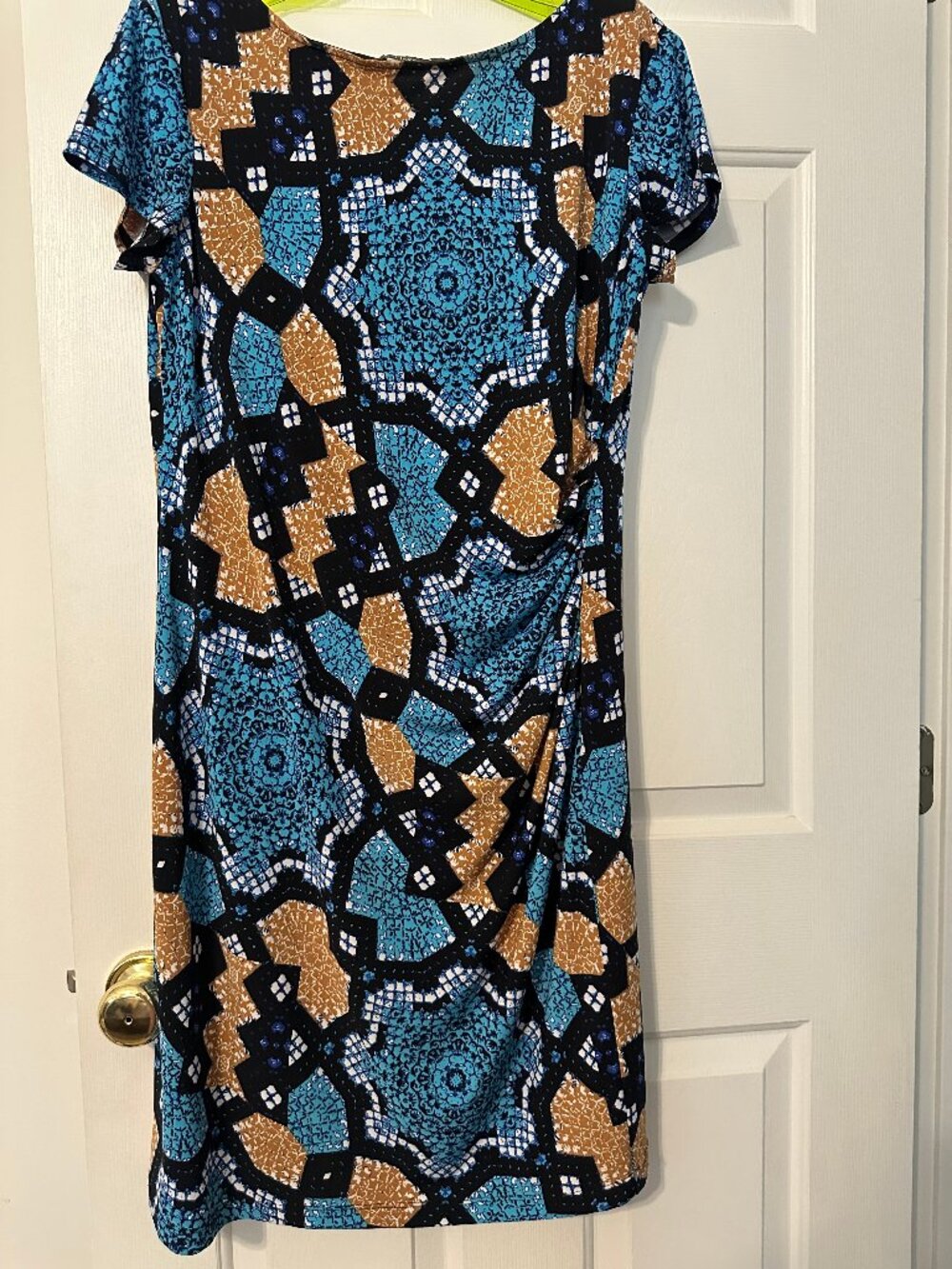 Very flattering Maggie L Dress